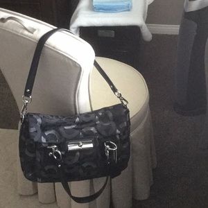 Authentic Coach Shoulder/Hand Bag
